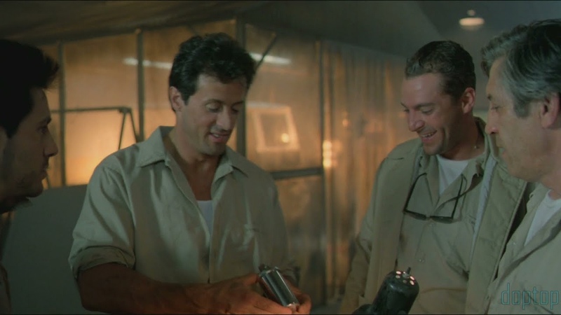Ничего гиблого нет,пока не похоронишь.Тюряга Lock Up (1989) Фрагмент ENG.SUB