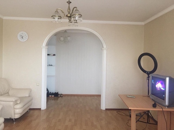 Комната на выбор на Братиславской, в трёшке.<br><br> 800 шагов до метро <br> 600 метров !!!! <br> <br>VIP спальня или просторный зал на выбор!<br><br>В трёшке проживает семейная пара<br> <br>без риелторов <br>без хозяев<br><br>Вся бытовая техника, мебель в отличном состоянии! <br>Великолепные сан узлы <br> <br> просторная спальня и дорогим матрасом<br> 20 000 в месяц + счетчики <br> Прикроватные тумбочки, шкаф купе, балкон. <br> <br> Просторный изолированный зал с кожанным диваном и двумя креслами. Полноценная 2х спальное место. <br> 15 000 в месяц + счетчики <br> Докупим мебель под Вас<br> <br><br>В квартире не курят! <br>В квартире УЮТ И ПОРЯДОК! <br><br>+7 916 777 45 21 Звоните!<br><br> Суховеев - фото Фото: Комната на выбор на Братиславской, в трёшке.<br><br> 800 шагов до метро <br> 600 метров !!!! <br> <br>VIP спальня или просторный зал на выбор!<br><br>В трёшке проживает семейная пара<br> <br>без риелторов <br>без хозяев<br><br>Вся бытовая техника, мебель в отличном состоянии! <br>Великолепные сан узлы <br> <br> просторная спальня и дорогим матрасом<br> 20 000 в месяц + счетчики <br> Прикроватные тумбочки, шкаф купе, балкон. <br> <br> Просторный изолированный зал с кожанным диваном и двумя креслами. Полноценная 2х спальное место. <br> 15 000 в месяц + счетчики <br> Докупим мебель под Вас<br> <br><br>В квартире не курят! <br>В квартире УЮТ И ПОРЯДОК! <br><br>+7 916 777 45 21 Звоните!<br><br> Суховеев