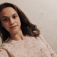 Аня Комарова